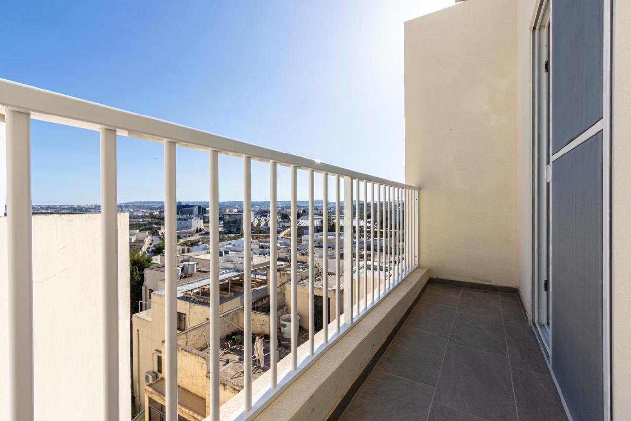 H2 -Modern And Spacious 3 Bedroom Apartment San Ġwann Екстериор снимка